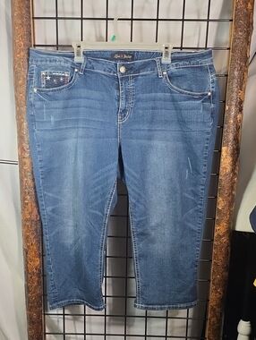Love Indigo Medium Blue Cropped Ankle Jeans